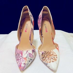 JustFab Floral Pumps 🌸